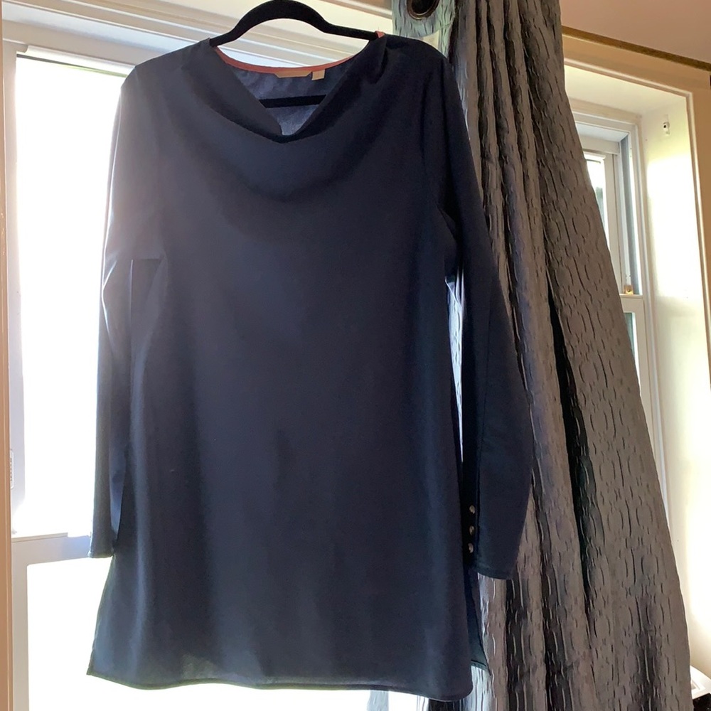 L beta brand long sleeve shirt, very nice material